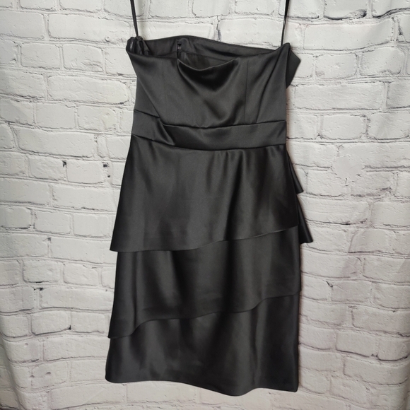 White House Black Market Black Satin Strapless Layered Mini Dress Size 0 - Picture 2 of 7